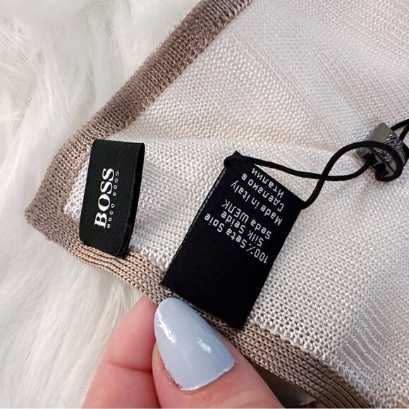 ɴᴡᴛ ʙᴏꜱꜱ ᴛᴀɪʟᴏʀᴇᴅ 100% ꜱɪʟᴋ ᴘᴏᴄᴋᴇᴛ ꜱQᴜᴀʀᴇ - Picture 3 of 17